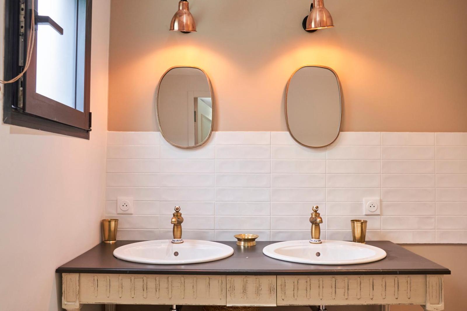 Les Penates Bordelaises - Maison D'Hotes - Guesthouse Bordeaux Bilik gambar