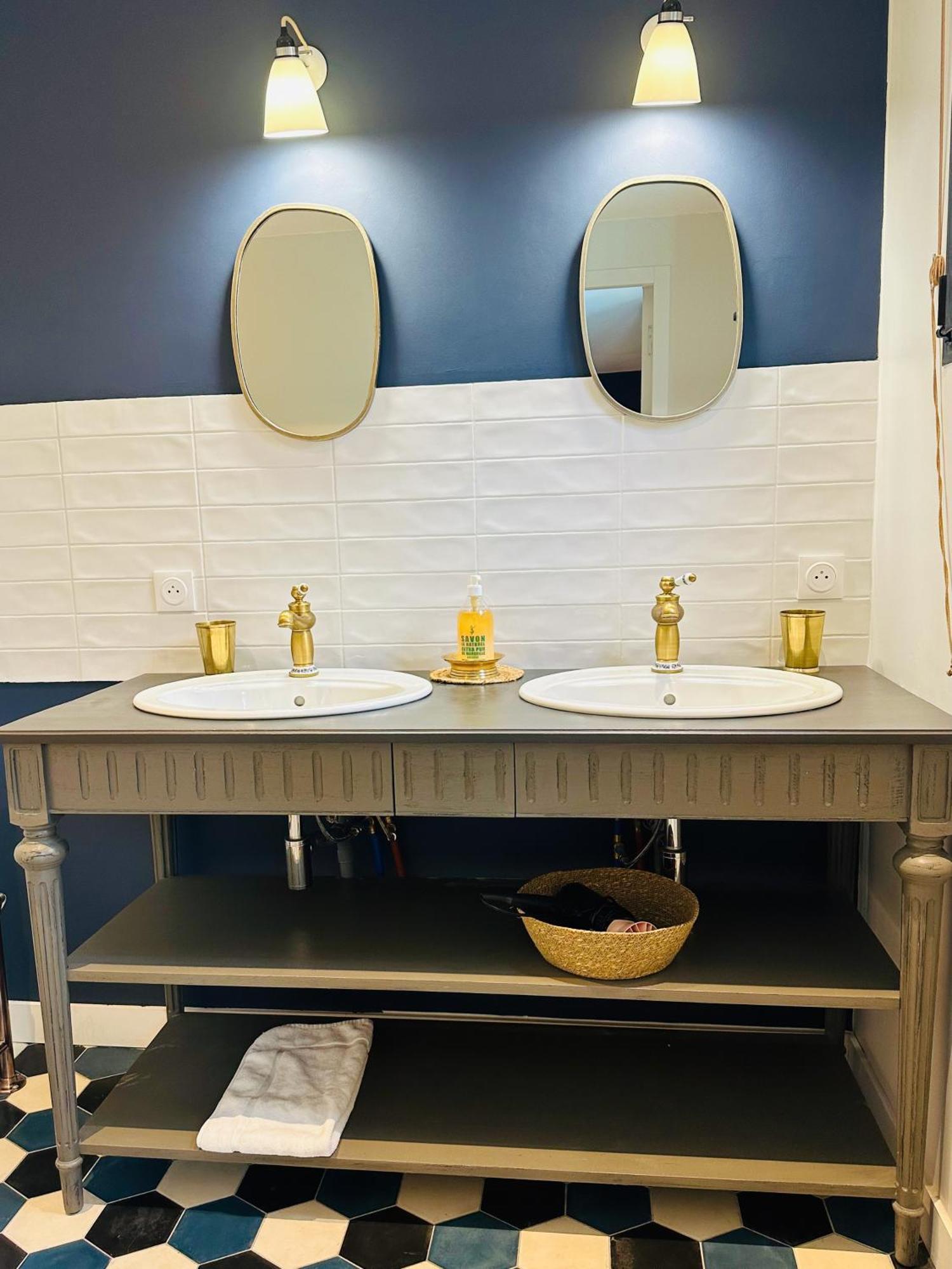 Les Penates Bordelaises - Maison D'Hotes - Guesthouse Bordeaux Bilik gambar